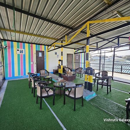 The Bunkk Inn Hotel & Restaurant موسوري المظهر الخارجي الصورة